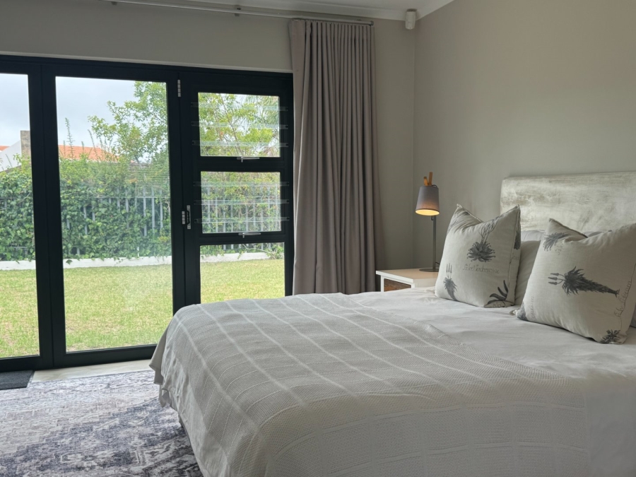 To Let 4 Bedroom Property for Rent in Upper Robberg Western Cape